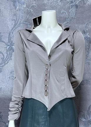 Жакет женский 44 размер бежево-серый трикотажный укороченный