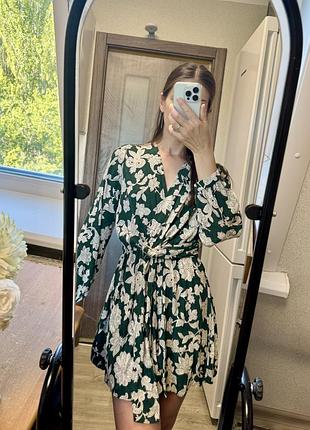 Ромпер з відкритою спиною