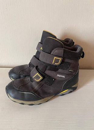 Ботинки для мальчика осенние