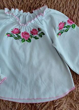 Вишиванка ручної роботи для дівчинки 4–6 років