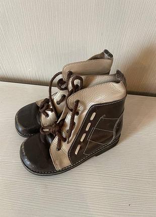 Ортопедические детские ботинки