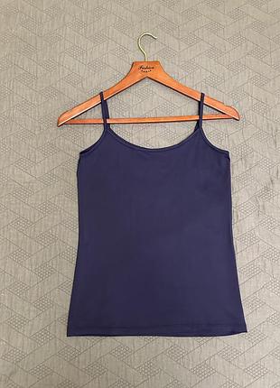 Базова синя майка на тонких бретелях