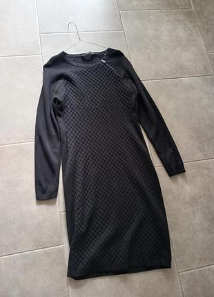 Стильное базовое платье