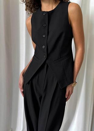 Жилет удлиненный черный