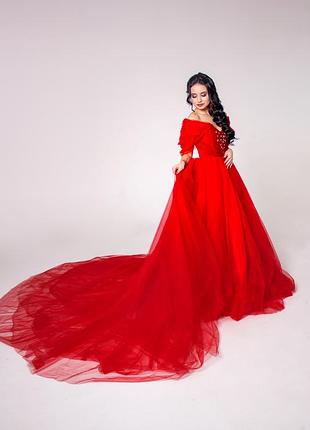 Сукня для фотосесій зі шлейфом