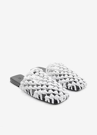 Шкіряні шльопанці жіночі zara limited