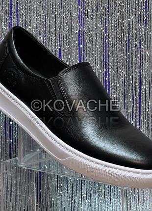 Чоловічі натуральні шкіряні сліпони кеди без шнурків чорні на білій прошитій підошві на резинках під джинси і брюки розмір 41 42 43 устілка 27 27,5 см