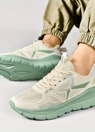 Мужские кроссовки