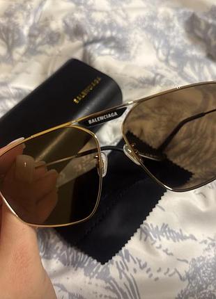 Сонцезахисні окуляри