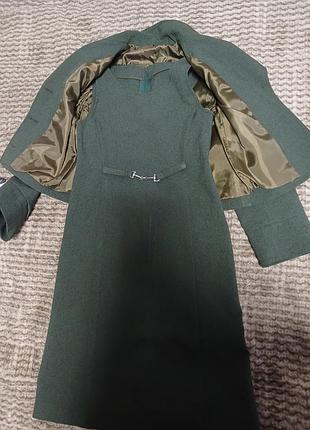 Костюм классический, на девочку. школьный.