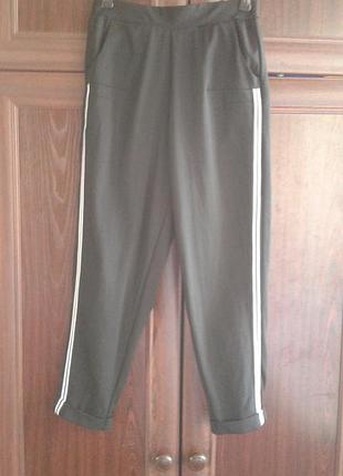 Стильные женские брюки с лампасами, спортивный шик