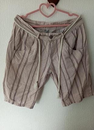 Льняные шорты в полоску женские