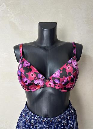 Бюстгальтер