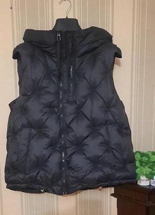 Стильна жилетка