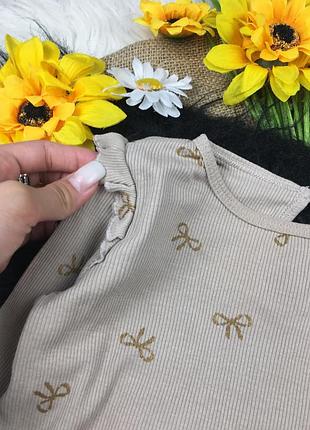 Бежева кофта в рубчик на 3-6 міс 3