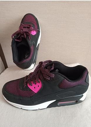 Кросовки фирменнные jomix 38р ст 24,5 см