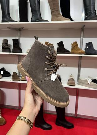 Черевики замшеві з круглим анатомічним носком на шнурках