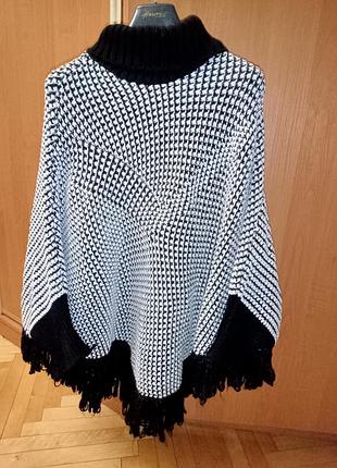 Накидка жіноча на вік 9-10 років 
пончо гольф жіноче
кофта - гольф літуча миш