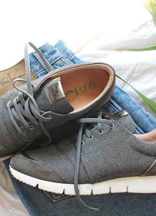 Кроси фірмові