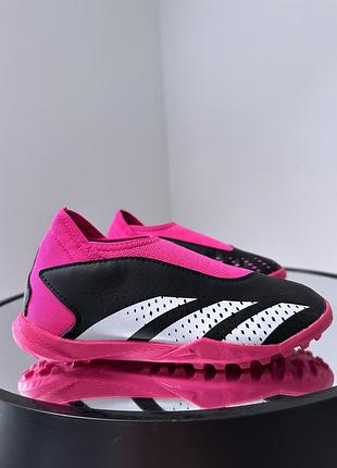 Мощные крутейщие сороконожки  adidas predator accuracy