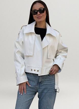 Тренч жіночий вкорочений екошкіра коротка куртка косуха плащ шкіряний стильний повсякденний білий