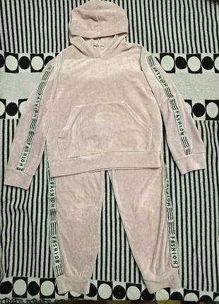 Детский велюровый костюм для девочки