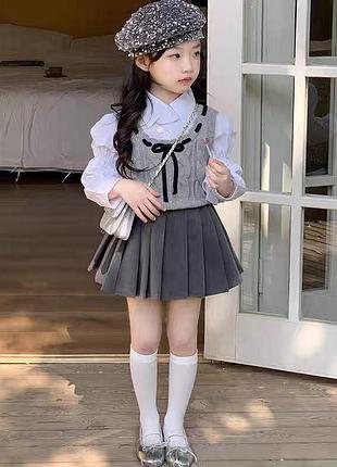 Стильний костюм тройка