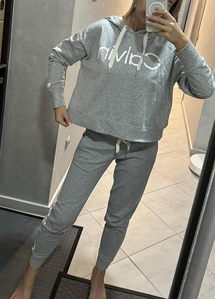 Костюм calvin klein оригінал xs
