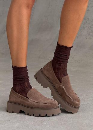 Туфлі лофери натуральна замша коричневі тауп на високій підошві платформі танкетці