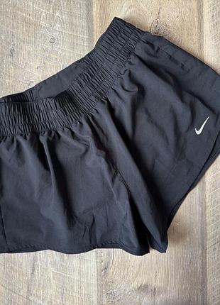 Шорти nike dri-fit розмір m