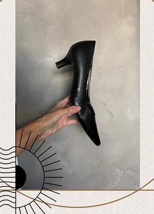 Чорні лодочки класика шкіра туфлі каблук човники база oldmoney gabor