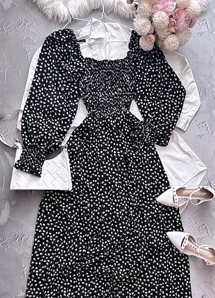 Романтична довга квіткова сукня