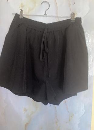 Шорты женские