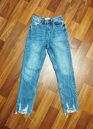 Стильные джинсы