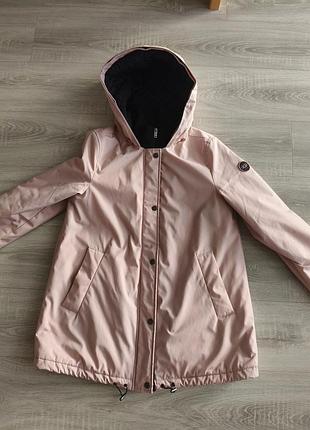 Куртка на осень в пудровом цвете от ugg