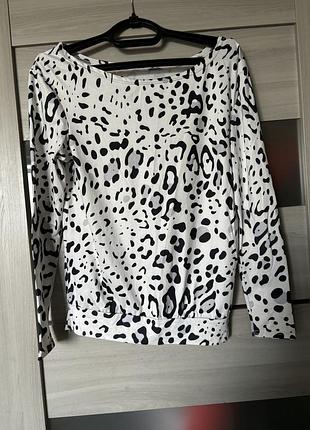 Светр принт леопардовий розмір s-m