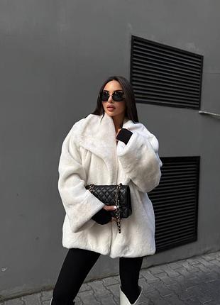 Жіноча шуба