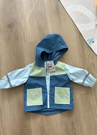 Куртка осіння дитяча розмір 74, непромокаюча