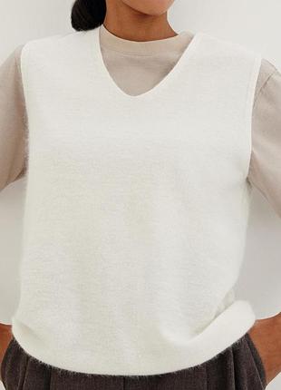 Ангорова жилетка st.michael