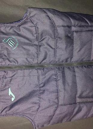 Жилет гарний стан