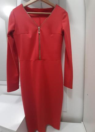 Трикотажное платье 44 размер яркого розового цвета, длинный рукав, длина по колено, хорошее состояние