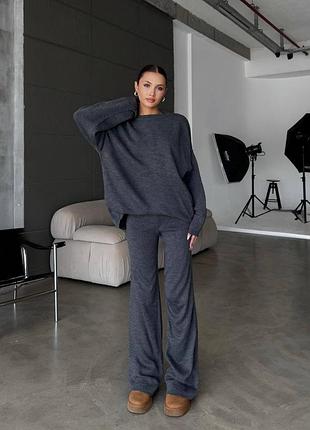 Жіночий костюм двійка( штани та кофта oversize)