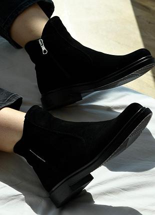 Женские замшевые ботинки черные натуральная замша