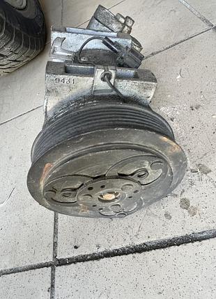 Продам  компресор кондиціонера subaru 3