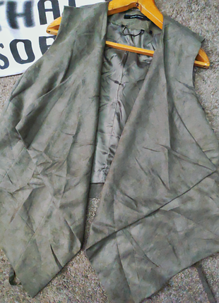 Модна жилетка під замш