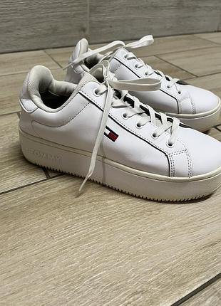 Красовки tommy