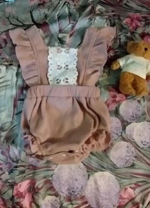 Бодик с кружевом рюши