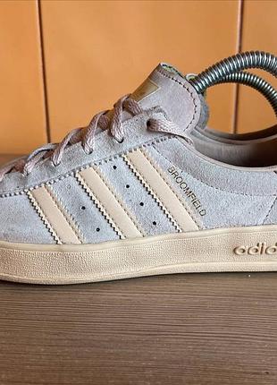 Кроссовки adidas broomfield
