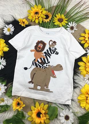 Біла футболочка з тваринками на 3-4 роки