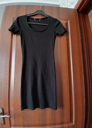 Маленька чорна сукня. 3